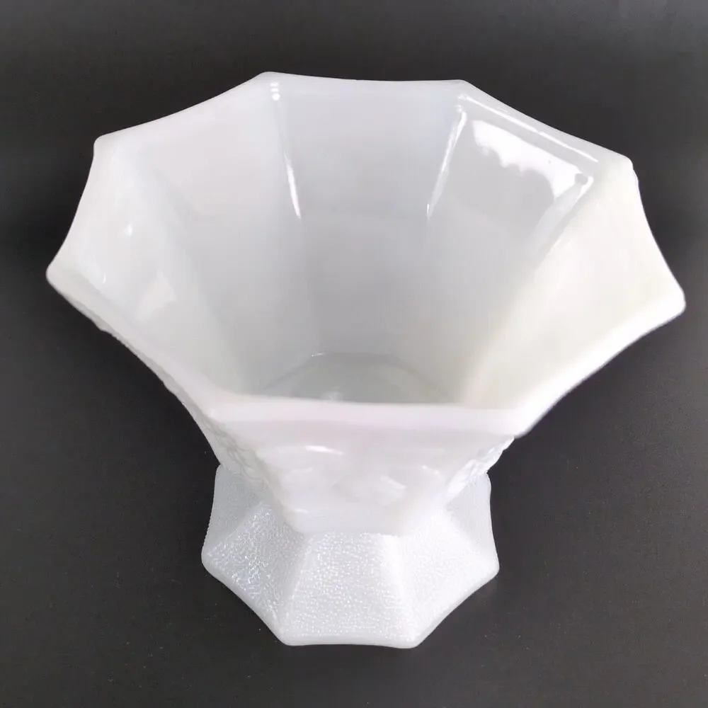 Vtg Anchor Hocking Grapes & Leaves Milk Glass Pedestal Candy Dish & Lid Stippled